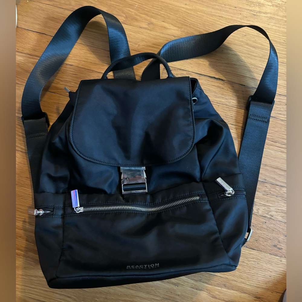 Reaction Kenneth Cole backpack